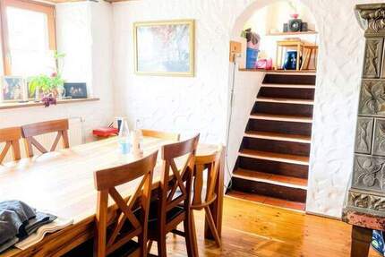 Haus Hüfingen Innenstadt - 8 Zimmer, 140 m&sup2;, 290.000&euro; | Angebot:25928934