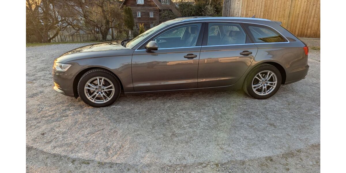 Audi A6 296.700 km 7.750 &euro; Buch 89290