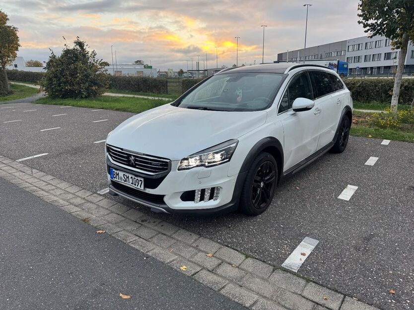 Peugeot 508 175.452 km 8.600 € Pulheim 50259