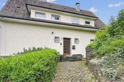 Haus zum Kaufen in Gummersbach 199.000 € 176 m² 7 zimmer