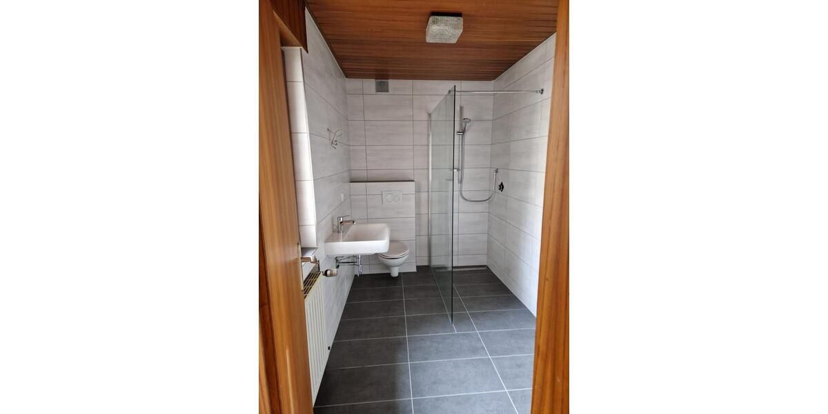 Einfamilienhaus Ettringen - 7 Zimmer, 150 m&sup2;, 1.250&euro; | Angebot:26230926