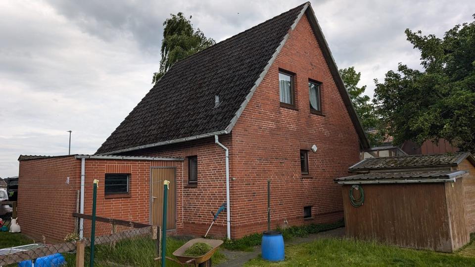 Kleines Einfamilienhaus in dörflicher Idylle