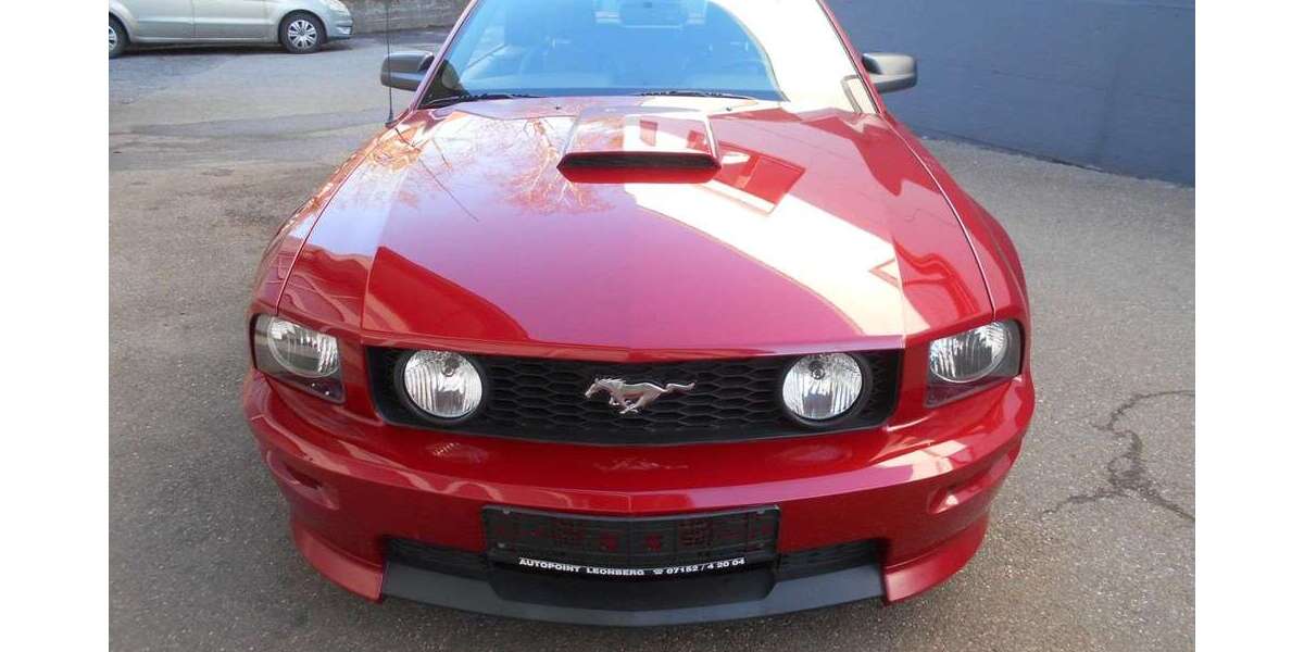 Ford Mustang 59.000 km 21.990 &euro; Leonberg 71229