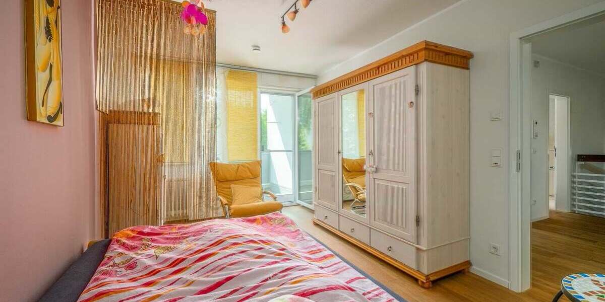 Modernisiertes Haus mit Pool & Garten in Frankfurt 4.5 zimmer