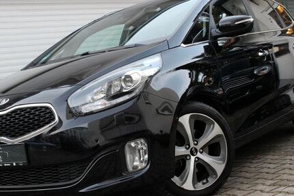 Kia Carens 123.900 km 9.990 &euro; München 81243