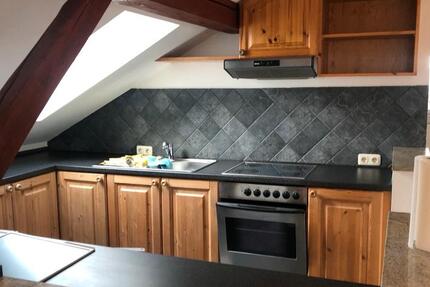 Schöne Dachwohnung für Single (offener Wohnbereich) 2 zimmer