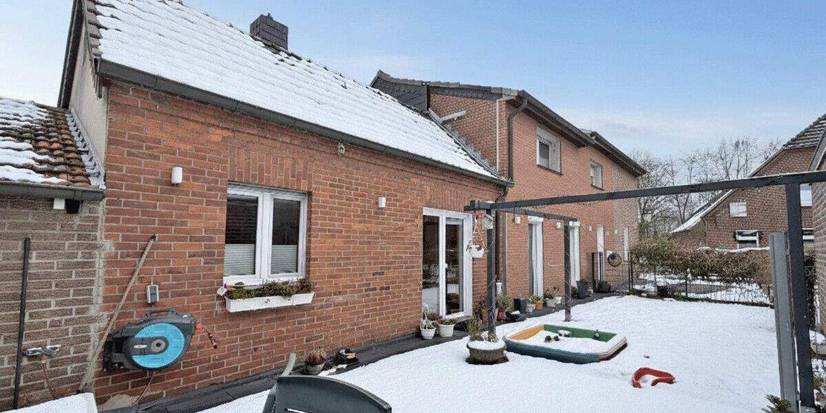 Einfamilienhaus Hünxe Krudenburg - 8 Zimmer, 246 m&sup2;, 550.000&euro; | Angebot:24858215