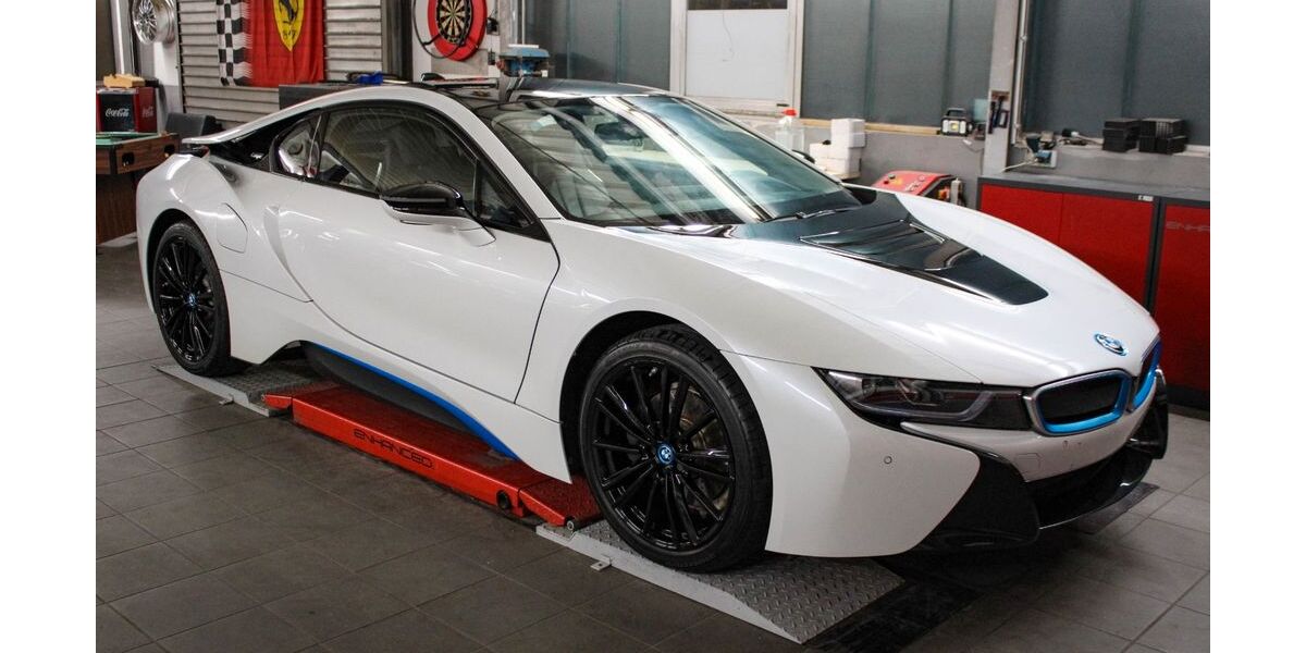 BMW i8 52.900 km 81.500 &euro; Gansheim 86688