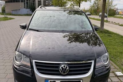 VW Touran 203.373 km 3.700 &euro; Ingolstadt 85055