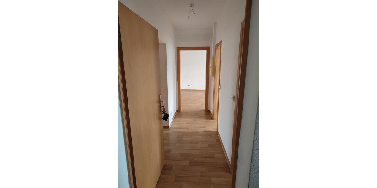 Etagenwohnung Kamenz - 5 Zimmer, 84 m&sup2;, 570&euro; | Angebot:25907378