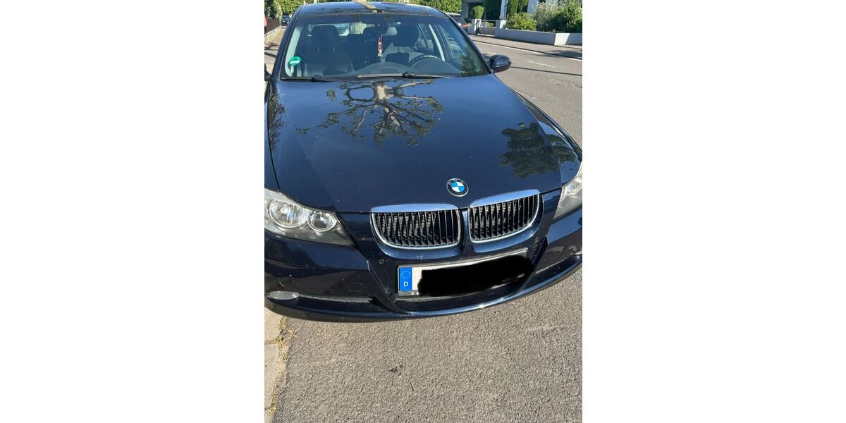 BMW 320 210.000 km 3.500 &euro; Hochheim am Main 65239