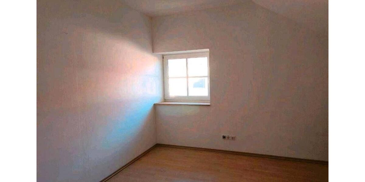 Einfamilienhaus Osterhofen - 6 Zimmer, 145 m&sup2;, 449.000&euro; | Angebot:26749995