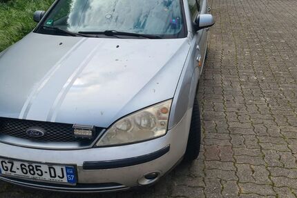 Ford Mondeo 220.000 km 1.100 &euro; Peppenkum 66453