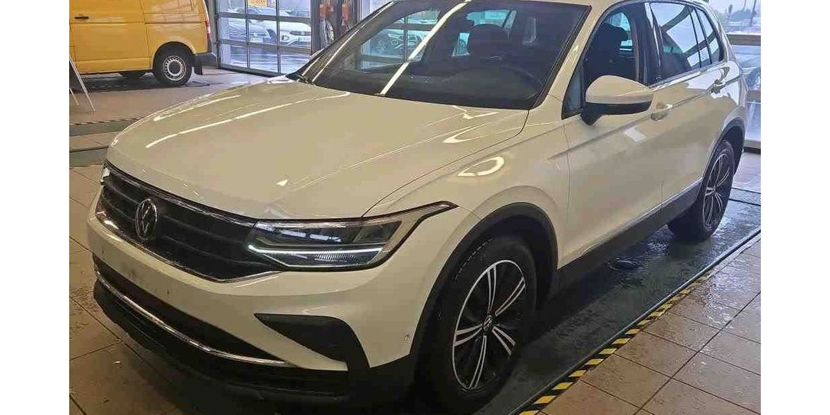 VW Tiguan 49.595 km 26.990 &euro; Kronshagen 24119