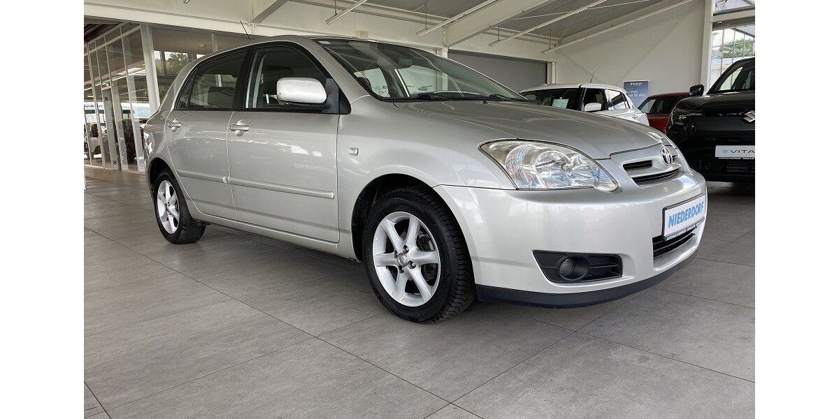 Toyota Corolla 53.000 km 6.990 &euro; Rinteln 31737