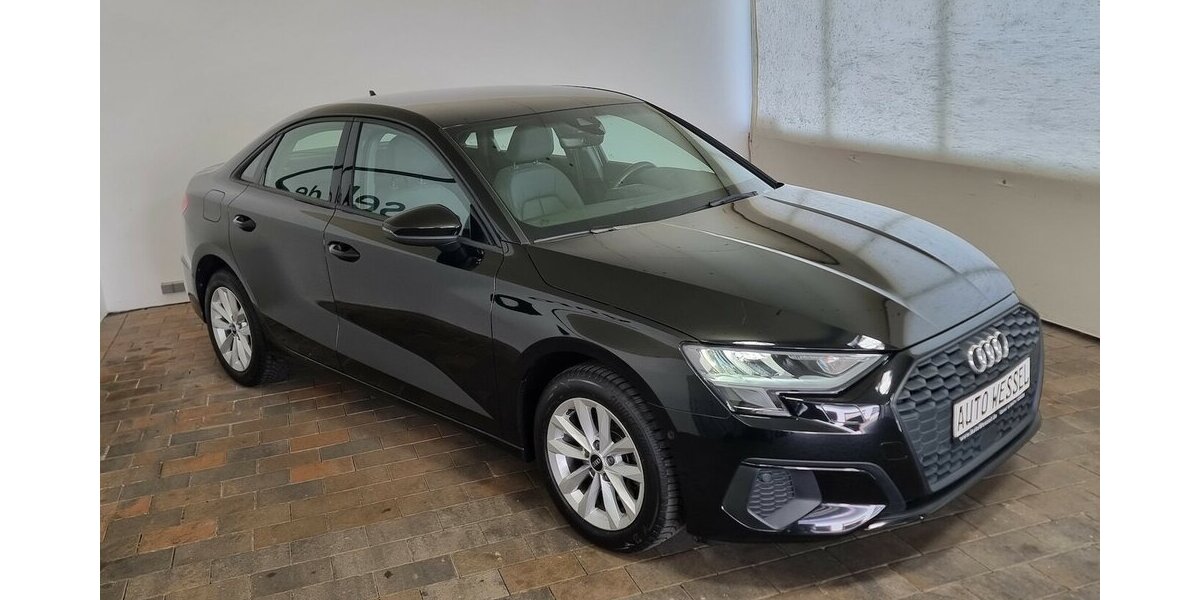Audi A3 30TFSI limo Navi Leder Digital VIC Kamera LED 66.400 km 21.100 &euro; Garrel 49681
