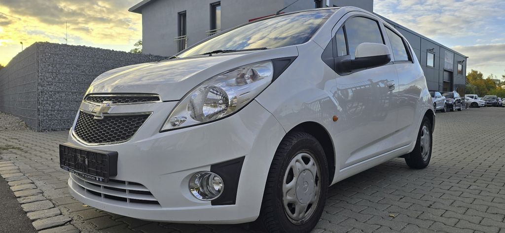 Chevrolet Spark 78.000 km 2.890 &euro; Augsburg 86167