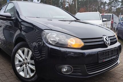 VW Golf 72.587 km 7.950 &euro; Schlangen 33189