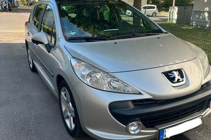 Peugeot 207 245.000 km 1.700 &euro; Mannheim 68199