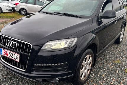 Audi Q7 332.000 km 8.900 &euro; Flensburg 24941