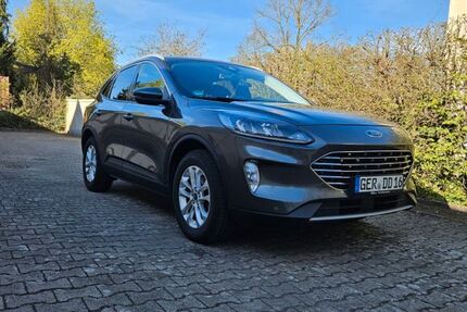 Ford Kuga 80.000 km 19.999 &euro; Germersheim 76726