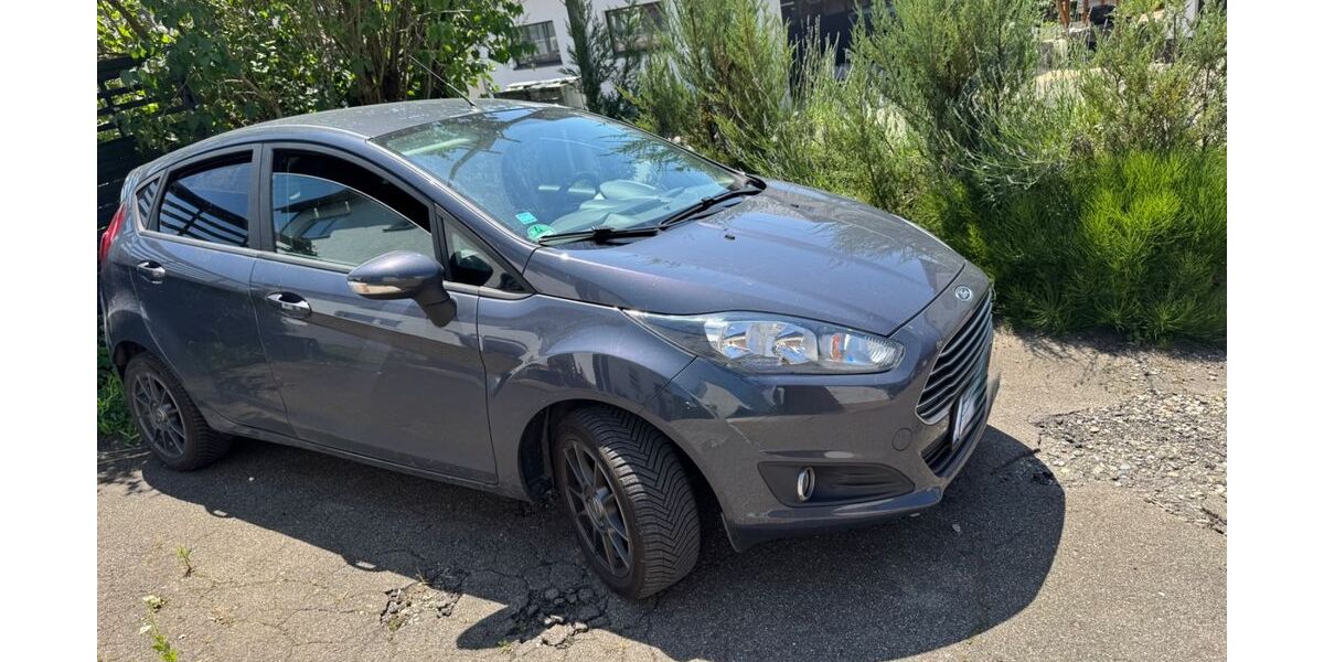 Ford Fiesta 92.210 km 5.800 &euro; Donzdorf-Winzingen 73072