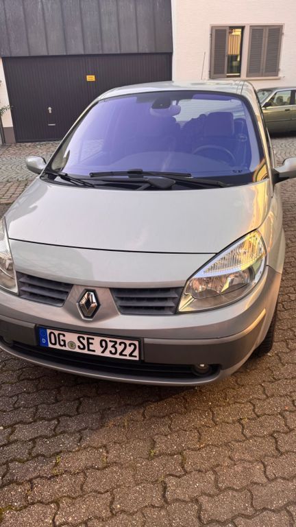 Renault Scenic 155.500 km 2.400 € Zell am Harmersbach 77736