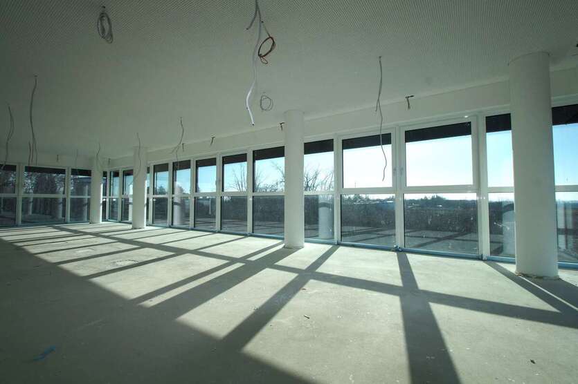 Effizienzhaus in Top-Lage: Büroflächen ab 300 m² direkt am Flughafen zimmer