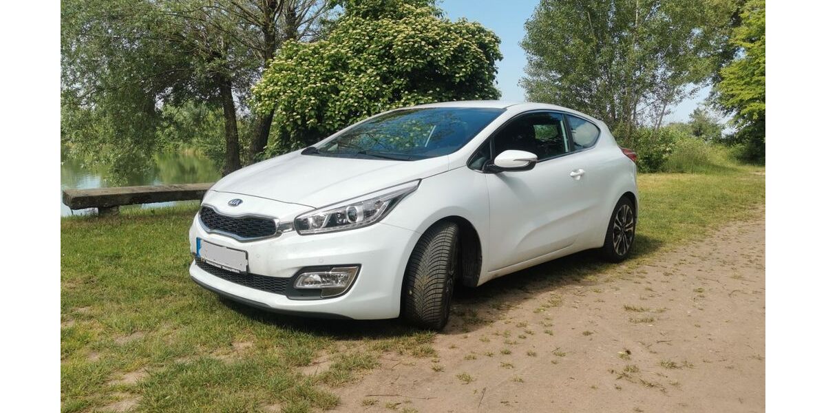 Kia ceed / Ceed 62.100 km 14.999 &euro; Offenburg 77656