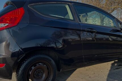 Ford Fiesta 169.000 km 2.100 &euro; Leipzig 04157