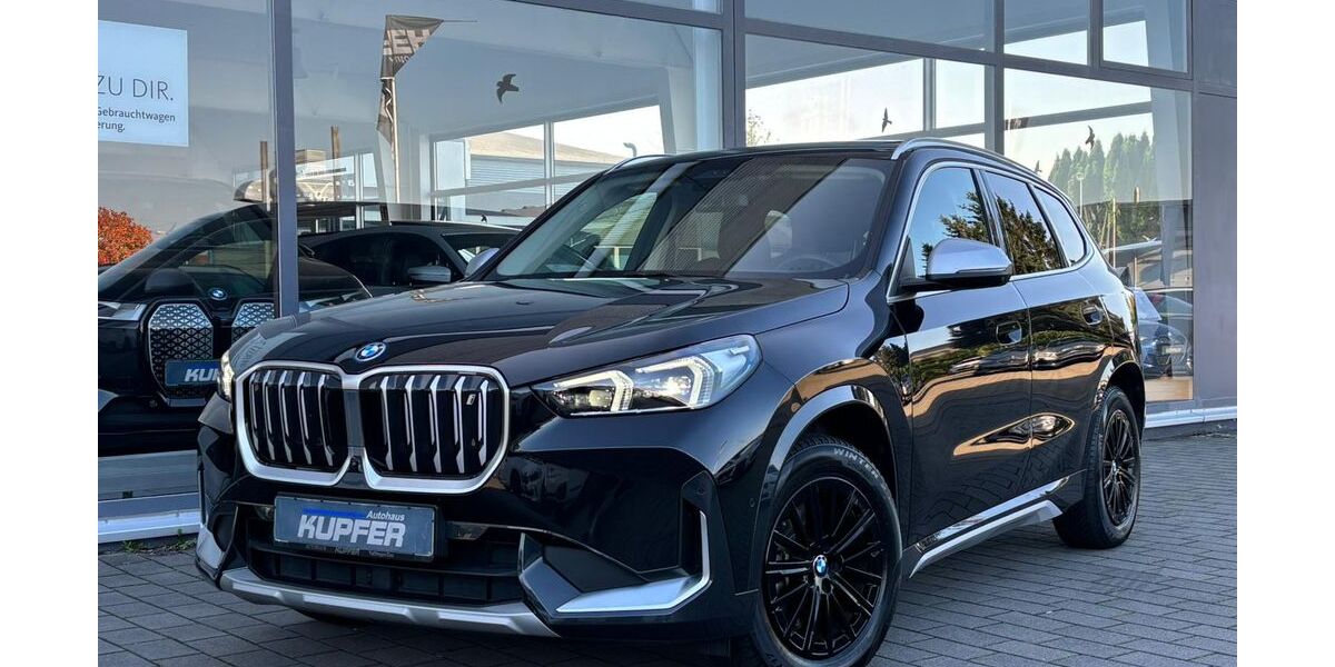 BMW iX1 24.585 km 40.400 &euro; Vaihingen / Enz 71665