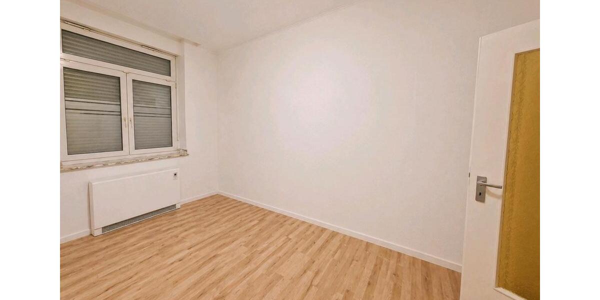 Erdgeschoßwohnung Düsseldorf Niederkassel - 1 Zimmer, 35 m&sup2;, 600&euro; | Angebot:26316635