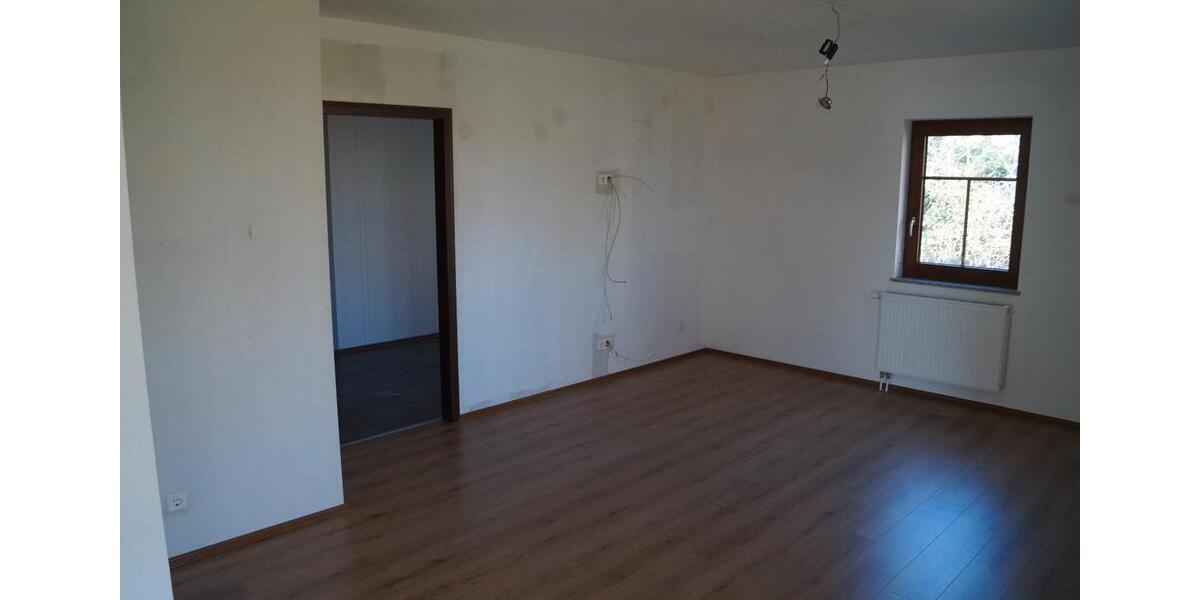 Einfamilienhaus Hainichen - 5 Zimmer, 140 m&sup2;, 1.200&euro; | Angebot:26516055