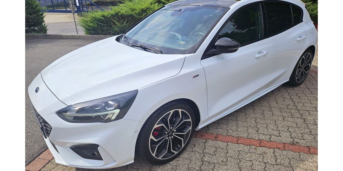 Ford Focus 71.000 km 19.500 &euro; Kamenz 01917