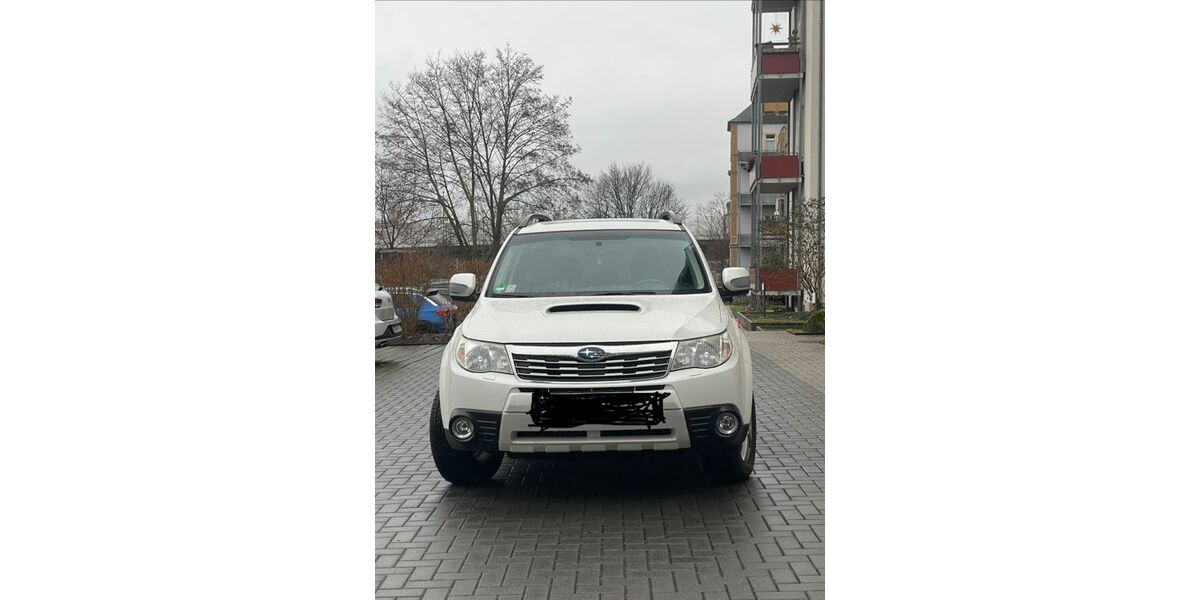 Subaru Forester 175.200 km 6.800 &euro; dresden 01159