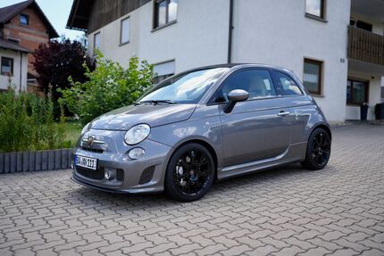 Abarth 695C 125.259 km 19.800 &euro; Schönbrunn 96185