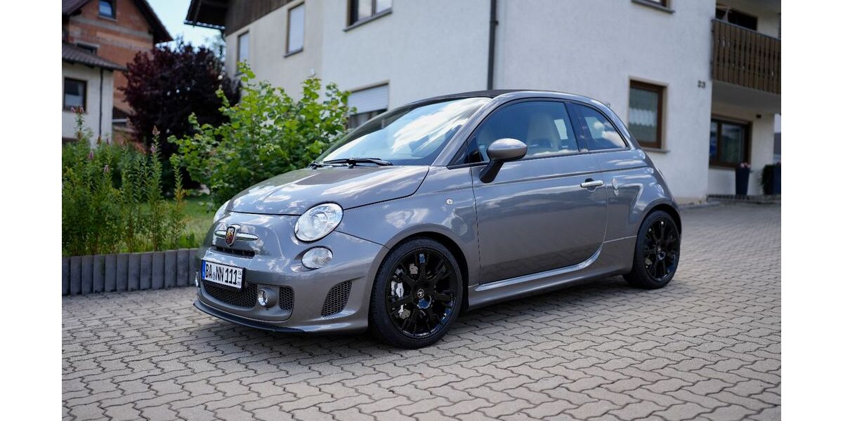 Abarth 695C 125.259 km 19.800 &euro; Schönbrunn 96185