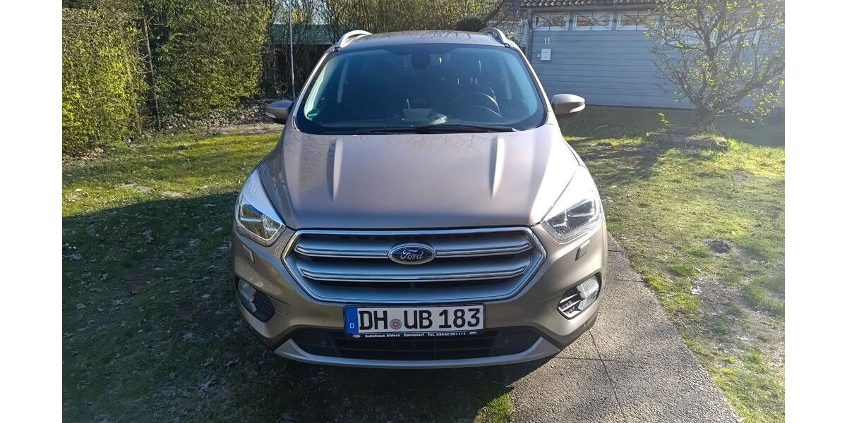Ford Kuga 122.450 km 11.900 &euro; Hüde 49448