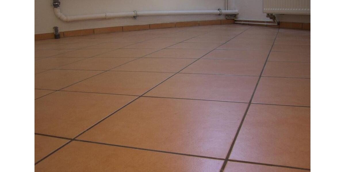 Dachgeschoßwohnung Lauchhammer - 5 Zimmer, 80 m&sup2;, 485&euro; | Angebot:26417136