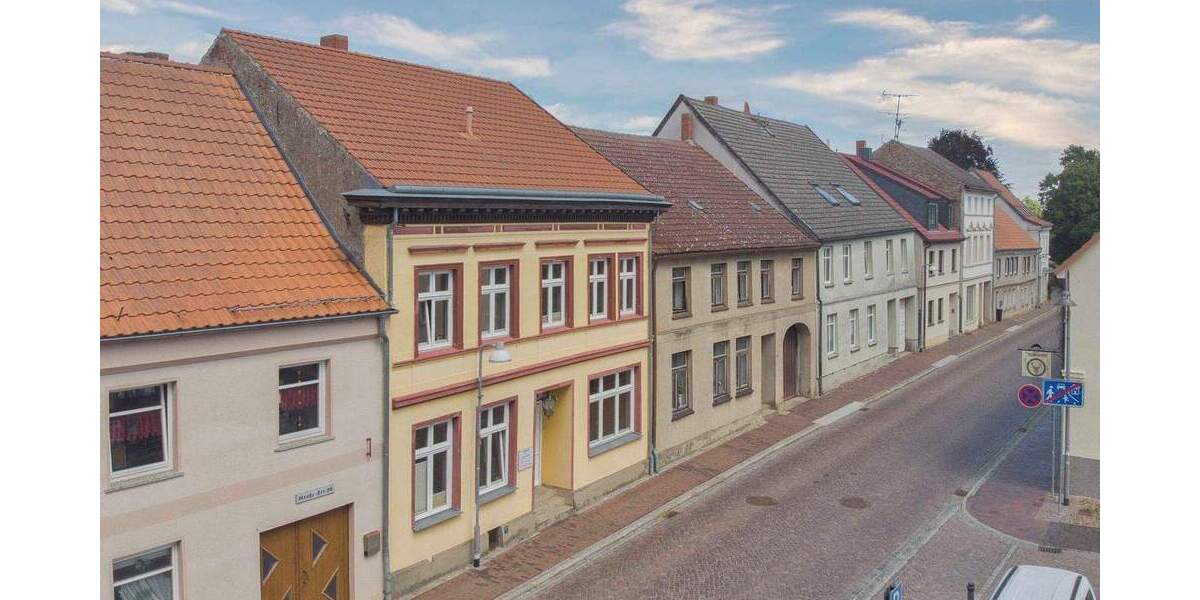 Arbeiten oder profitieren: Bezugsfreies Bürohaus mit normaler Ausstattung in Penzlin zimmer