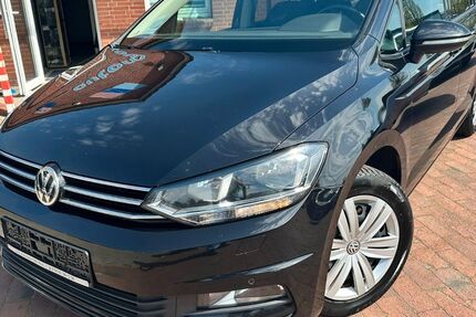 VW Touran 254.638 km 9.900 € Steinfeld 49439