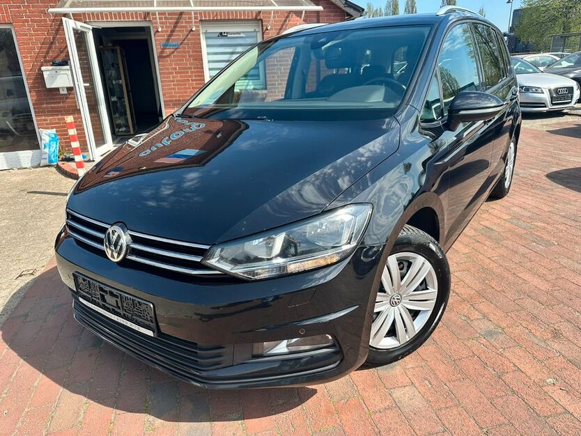 VW Touran 254.638 km 9.900 € Steinfeld 49439