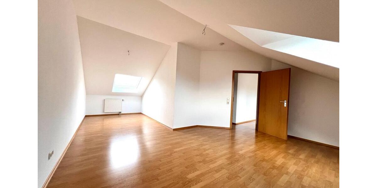 Dachgeschoßwohnung Bonn Dransdorf - 2 Zimmer, 65 m&sup2;, 259.000&euro; | Angebot:24844119