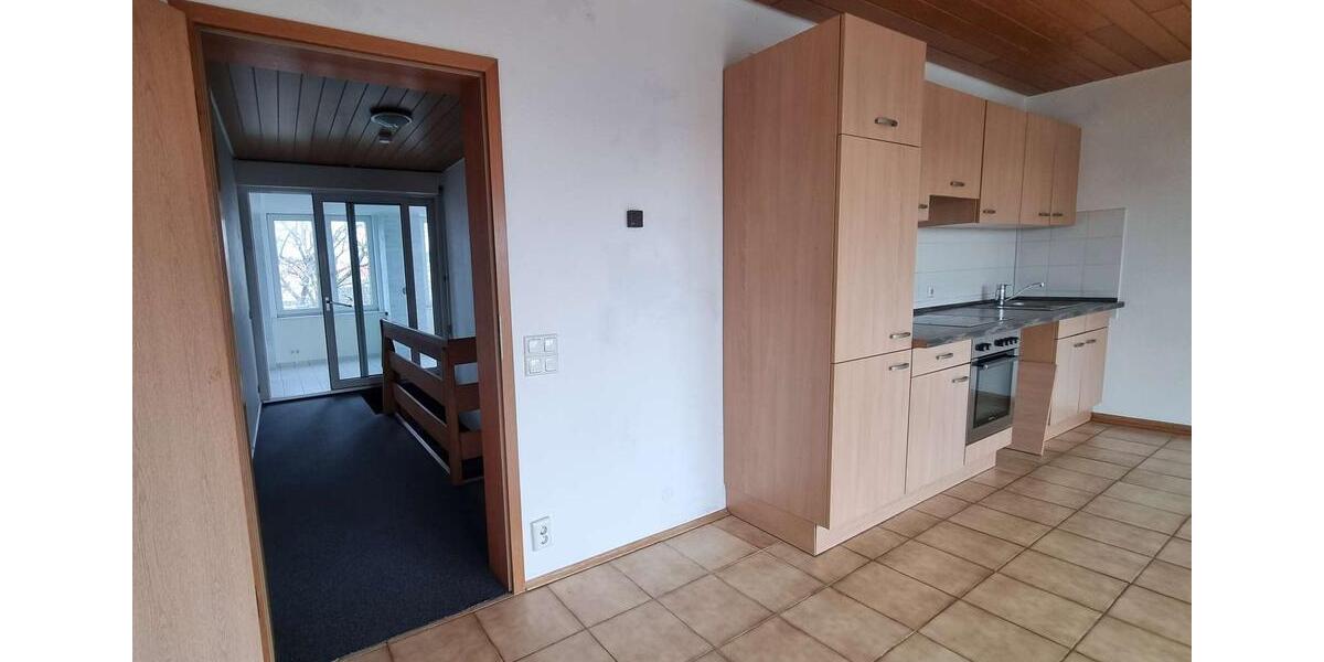 Dachgeschoßwohnung Cuxhaven - 2.5 Zimmer, 135 m&sup2;, 949&euro; | Angebot:26004700