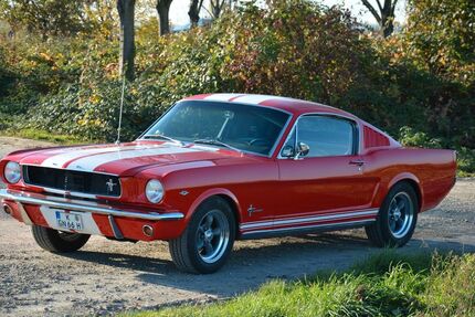 Ford Mustang 134.000 km 56.950 &euro; Köln 50859