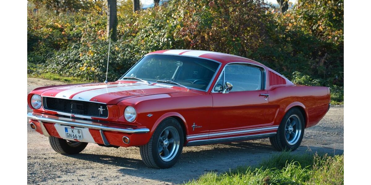 Ford Mustang 134.000 km 56.950 &euro; Köln 50859