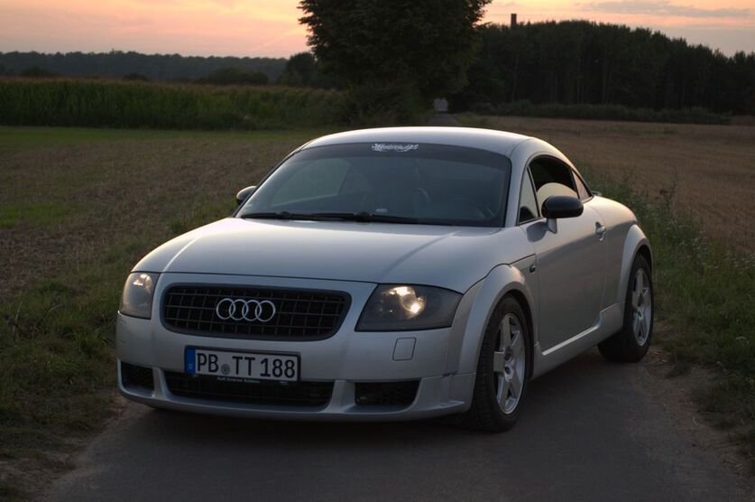 Audi TT 174.000 km 9.500 € Salzkotten 33154