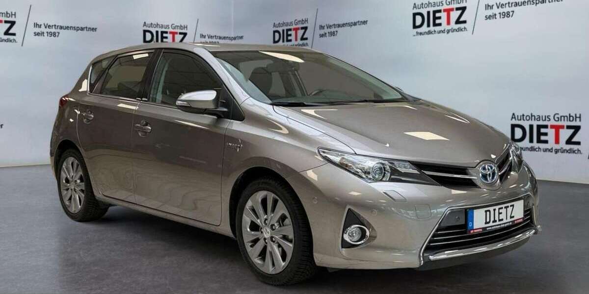 Toyota Auris 23.789 km 16.770 &euro; Wildau 15745