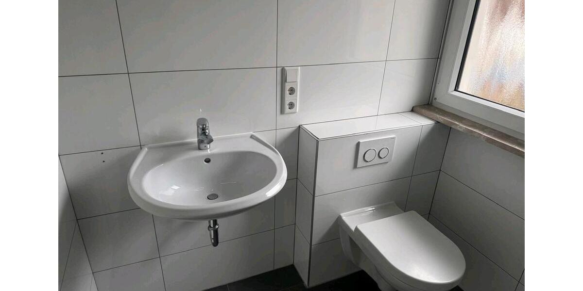 Etagenwohnung Simmerath - 2 Zimmer, 93 m&sup2;, 800&euro; | Angebot:24780154