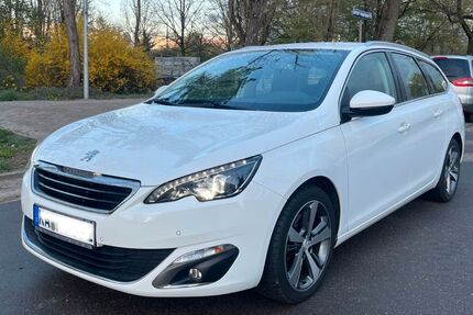 Peugeot 308 140.000 km 9.800 &euro; Karlsruhe 76133